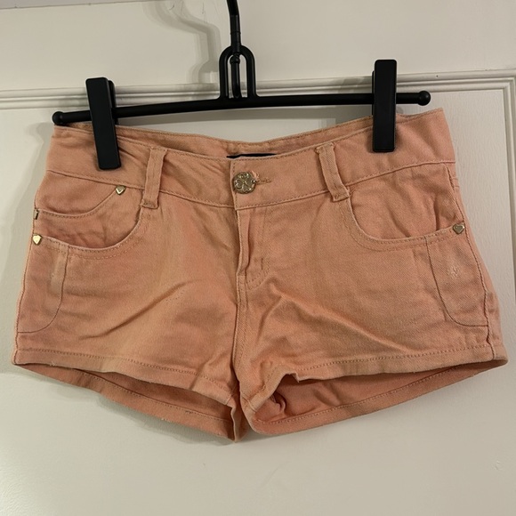 Shorts - Picture 1 of 3